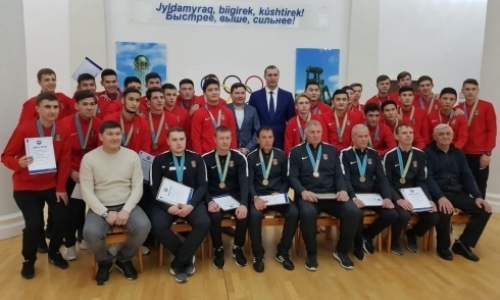 Несколько футболистов «Шахтера М» будут играть в основном составе команды