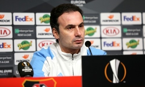 «Мы вновь столкнулись с финансовыми проблемами». Наставник «Астаны» подвел итоги матча с «Ренном» 