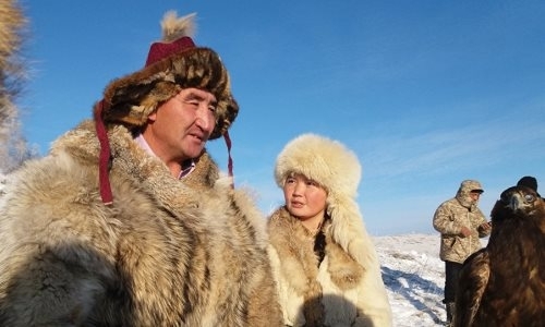 Знаменитая казашка из Монголии приехала на фестиваль беркутчи в Боровое