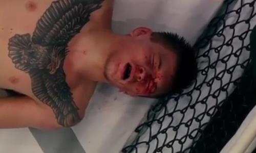 Казахстанец забил россиянина в жестоком поединке на турнире M-1 Challenge 100