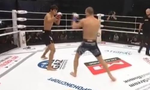 Казахстанский файтер потерпел поражение от опытного россиянина на турнире M-1 Challenge 100