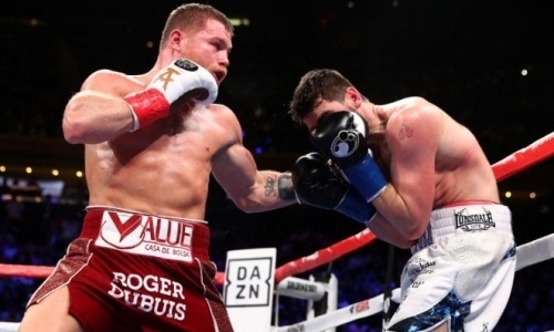 Головкин? Джейкобс назвал имя боксера, который побьет «Канело»