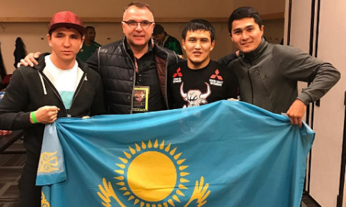 Казахстанский боксер из Top Rank провел первый бой на родине после выступлений в США 