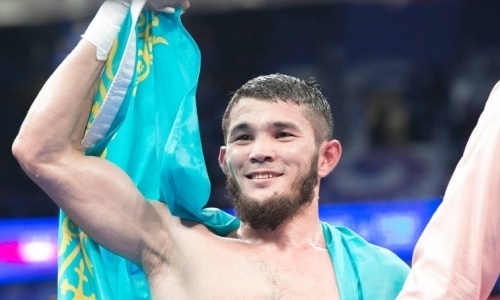 Казахстанский боксер вернулся на ринг после нокаута в титульном бою и выиграл