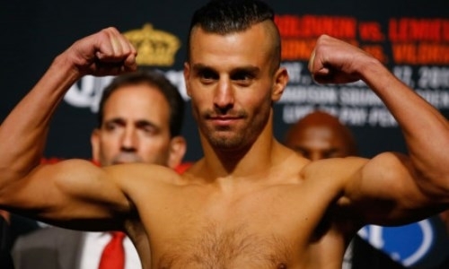 Нокаутированный Головкиным боксер после неудачной «сушки» решил сменить вес вслед за «Канело»