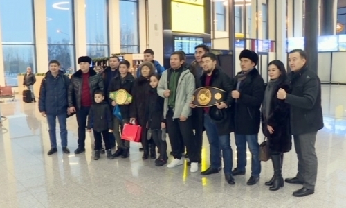 Ескендира встретили в столичном аэропорту