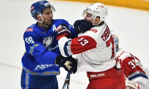 «Хотел драки? Так получи!» «Барыс» оценил кровавый удар Кормье в нос соперника