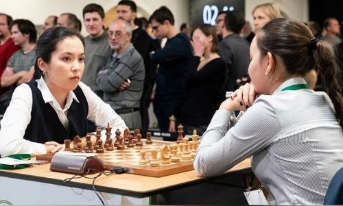 Садуакасова и Абдумалик сыграли друг с другом на чемпионате мира в Санкт-Петребурге