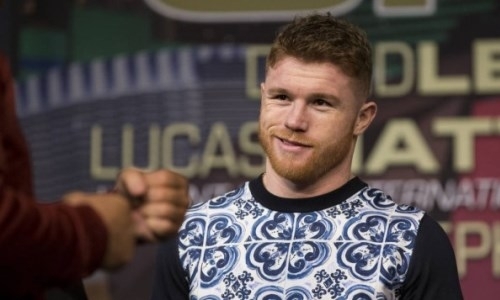 «Побил самого страшного боксера на планете». Известный тренер вступился за «Канело» после боя с Головкиным