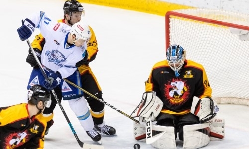 «Их работа впечатляет». Нападающий «Барыса» — о «химии» с партнерами по звену