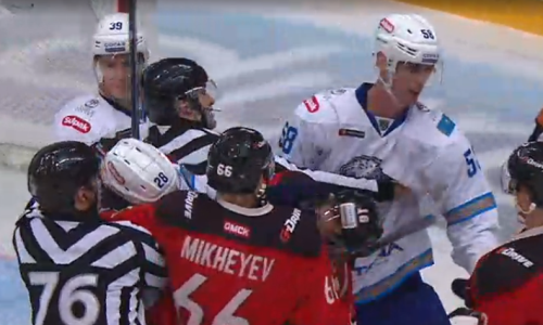 Хоккеисты «Барыса» и «Авангарда» устроили потасовку в матче КХЛ
