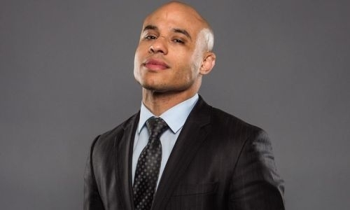 «Дрался с мальчиком». Менеджер Нурмагомедова высказался о победе Мэйвезера после боя на «нефартовой» арене Головкина