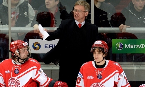 На арене матча КХЛ «Барыса» со «Спартаком» был поднят свитер легендарного игрока московского клуба