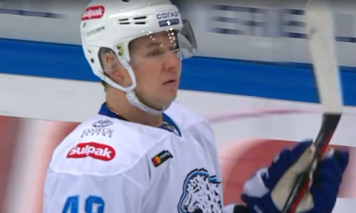 Видео шикарной шайбы Старченко в матче КХЛ «Спартак» — «Барыс»