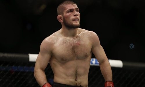 «Хабиб быстро...». UFC назвал главную проблему Нурмагомедова после его победы на «нефартовой» арене Головкина