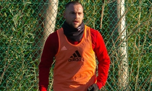 Садовничий и Хайруллин прибыли в новый клуб на УТС в Турции