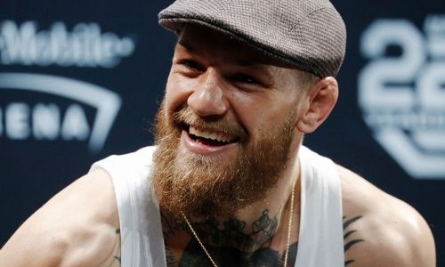 «Старая проститутка снова заговорила!». Менеджер Нурмагомедова обратился к Макгрегору после боя на «нефартовой» арене Головкина