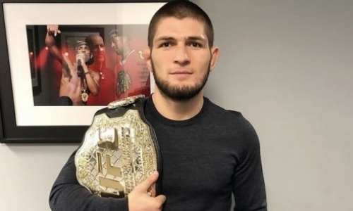 Кому Нурмагомедов проиграл звание лучшего бойца года после победы на «нефартовой» арене Головкина
