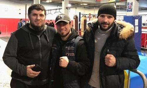 Казахстанский нокаутер поддержал претендента на титул в весе Головкина