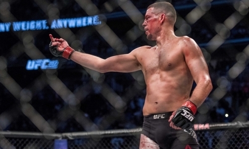 «Я дал тебе леща, все вы — бабы!». Нурмагомедова продолжают оскоблять после победы над Макгрегором на «нефартовой» арене Головкина