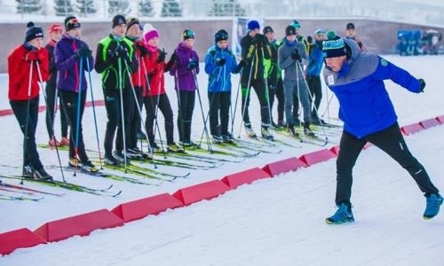 Главный тренер сборной Казахстана провел мастер-класс для юных лыжников