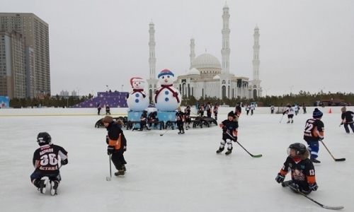 Хоккеисты «Барыса» провели мастер-класс для детей