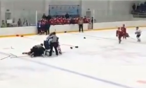 Видео «ледового побоища» в матче с 142 минутами штрафа в МЛЖ