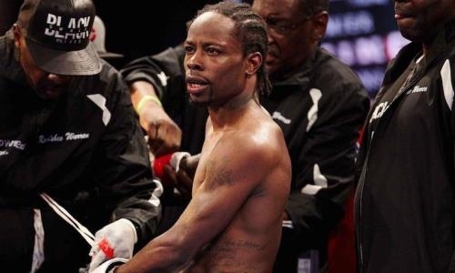 Побитый Жакияновым американец не сумел завоевать титул чемпиона мира в андеркарде Пакьяо