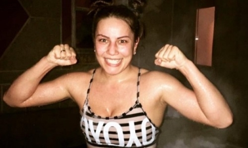 Фируза Шарипова окунулась в прорубь при минусовой температуре