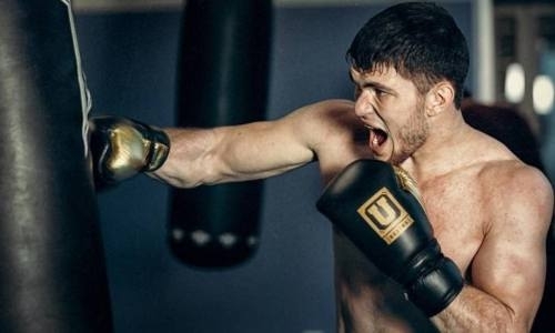 Небитый казахстанец из лагеря Головкина попал в ТОП-15 рейтинга WBC