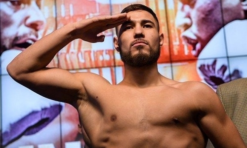 Чемпион мира из Казахстана прошел взвешивание перед боем за титул WBC