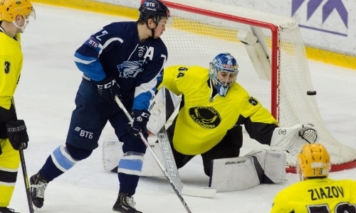 Фоторепортаж с матча ВХЛ «Буран» — «Сарыарка» 1:4