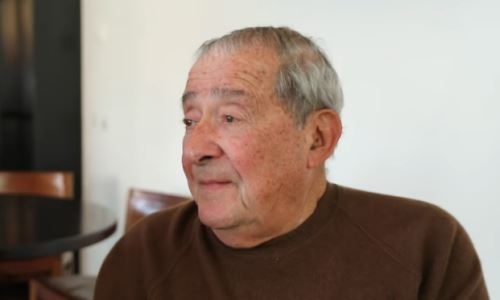 Промоутер чемпиона мира высказался о его бое с Головкиным