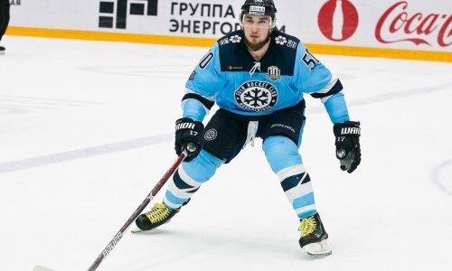 Форвард «Сибири» выбыл до конца «регулярки» из-за полученной в матче с «Барысом» травмы