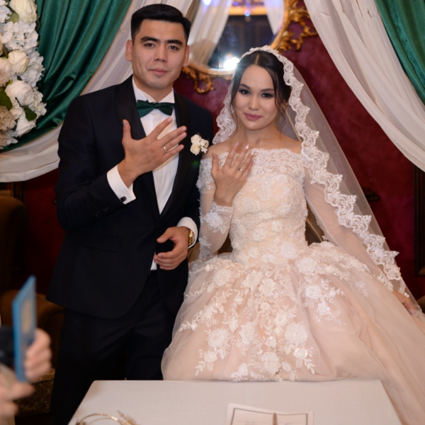 «Диванным тренером и игроком быть легко». Жена Еркебулана Тунгышбаева — о муже, разнице между «Астаной» и «Кайратом» и уровне футбола в стране