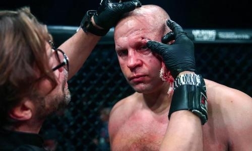 Появилось жуткое видео с Емельяненко сразу после поражения нокаутом на «фартовой» арене Головкина