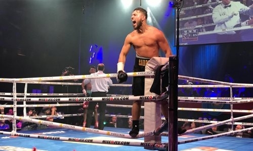 Двое казахстанских боксеров вошли в рейтинг WBC после ярких побед