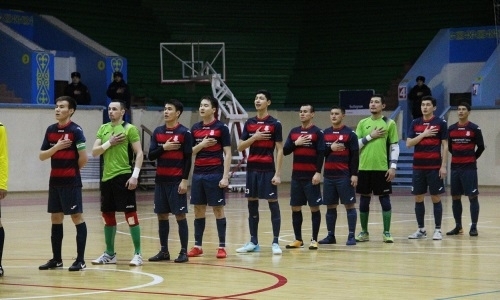 Казахстанский клуб дозаявил своего 41-летнего тренера в качестве игрока