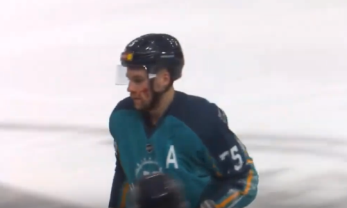 Игрока «Зауралья» дисквалифицировали после матча ВХЛ с «Торпедо»