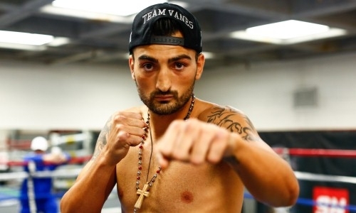 Нокаутированный Головкиным боксер хочет дать скандальное интервью