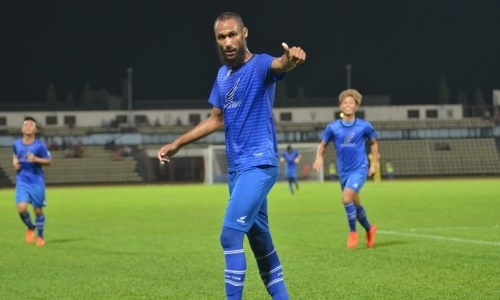 Форвард из Франции — на просмотре в клубе КПЛ