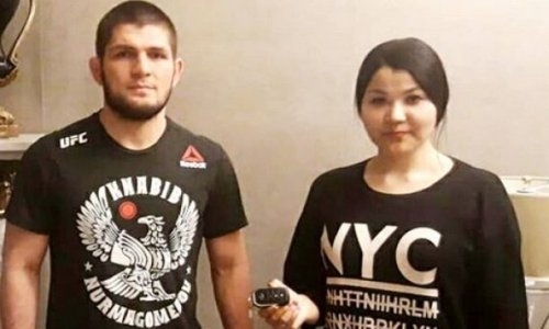 Хабиб Нурмагомедов подарил казахстанке роскошный подарок
