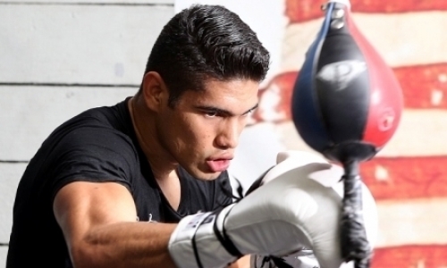 Бросавший вызов Головкину мексиканец оставил титул чемпиона мира 