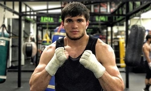 Казахстанский чемпион WBC узнал дату дебюта в новом весе и имя соперника