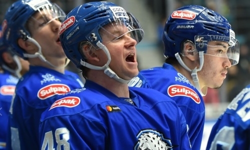 «Барыс» поражением от аутсайдера прервал невероятную забивную серию в КХЛ