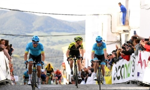 Два велосипедиста «Астаны» финишировали на подиуме первого этапа «Вуэльты Андалусии»