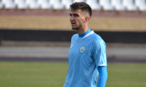 Экс-хавбек «Спартака» продлил контракт с казахстанским клубом