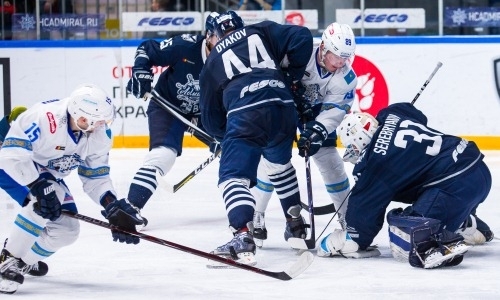 «Это немножко настораживает». Названа причина последних поражений и кризиса в игре «Барыса»