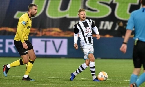 Футболист сборной Казахстана помог одержать победу в чемпионате Голландии