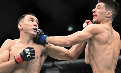 Казах Дамир Исмагулов выиграл второй бой в UFC с поломанной рукой
